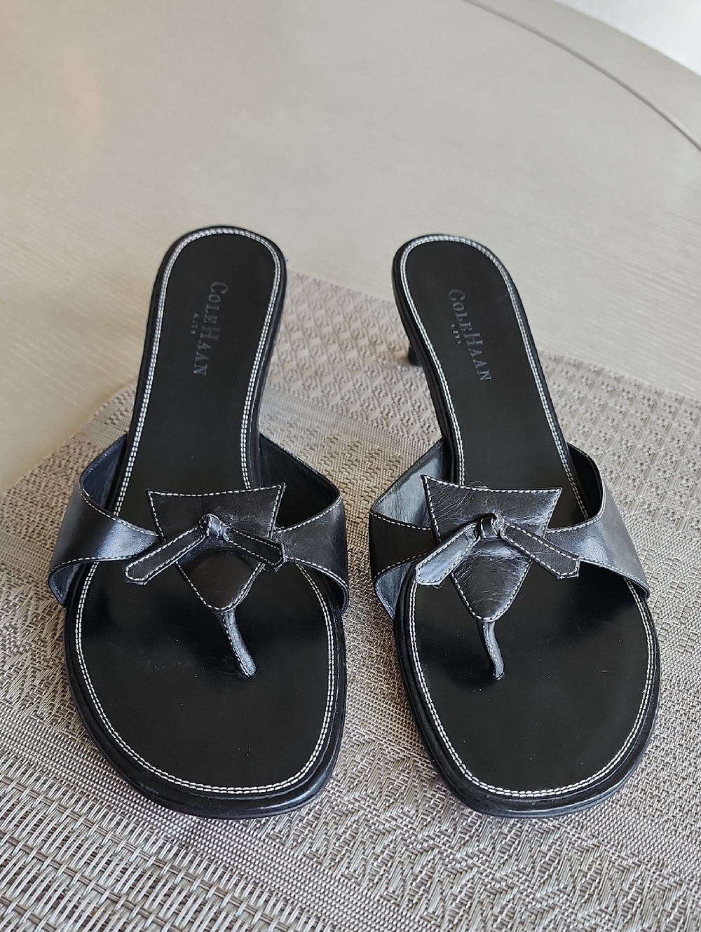 Cole Haan Black Leather Knot Thong Mules 9